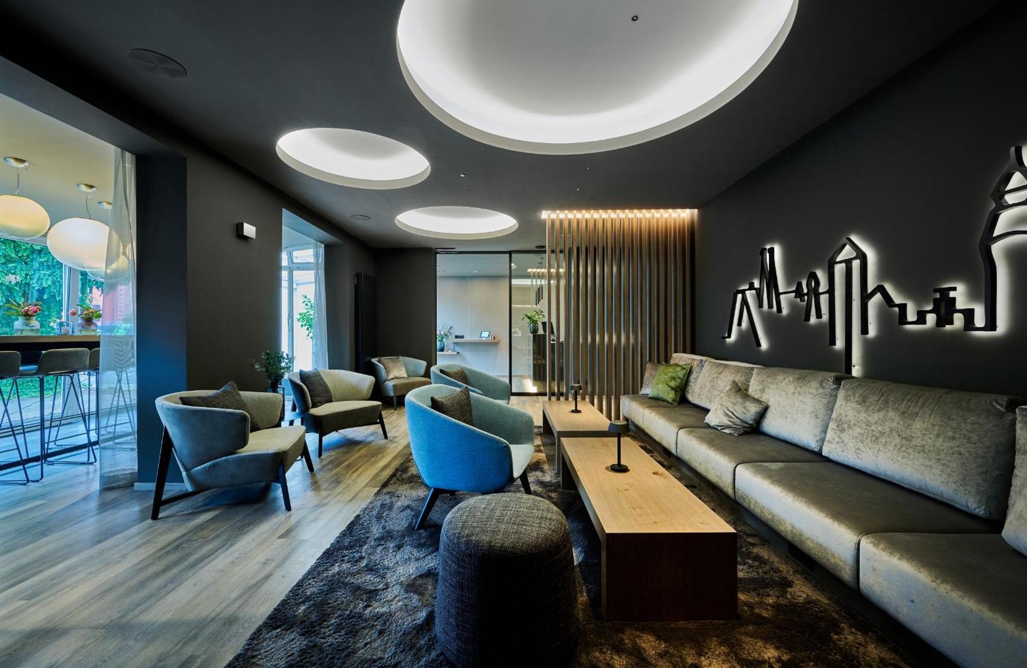 Hotel Westend Nuremberg Bagian luar foto