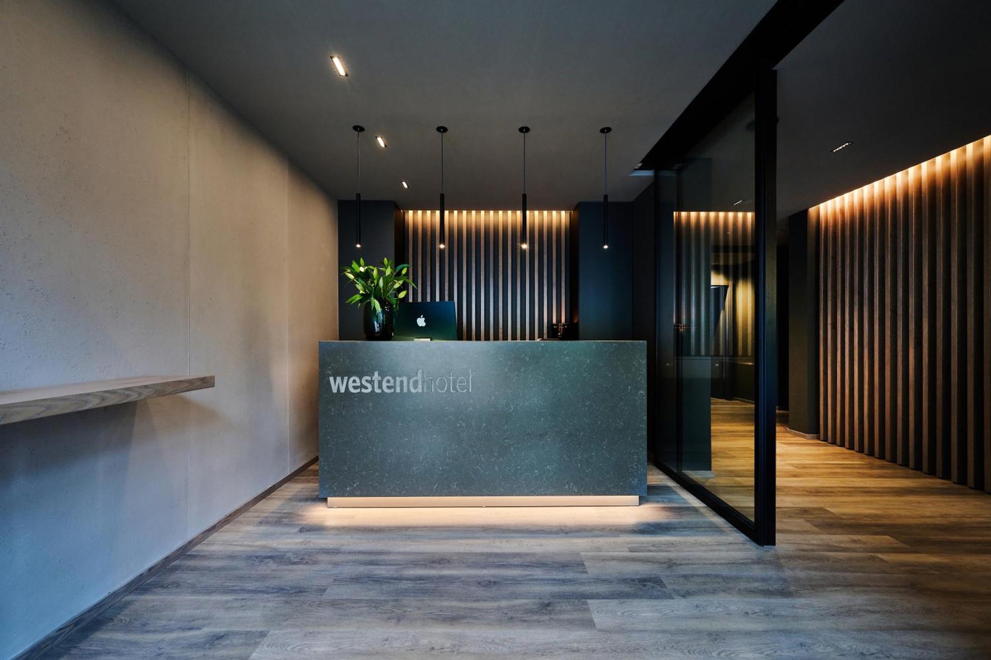 Hotel Westend Nuremberg Bagian luar foto